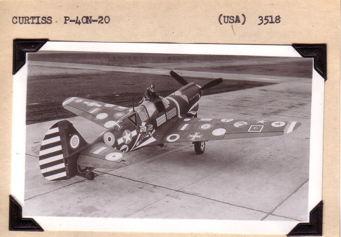 Curtiss-P40N20-2