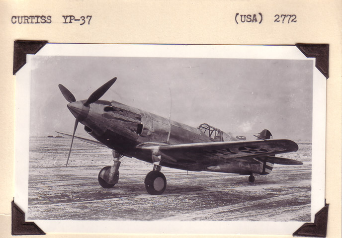 Curtiss-YP37-2